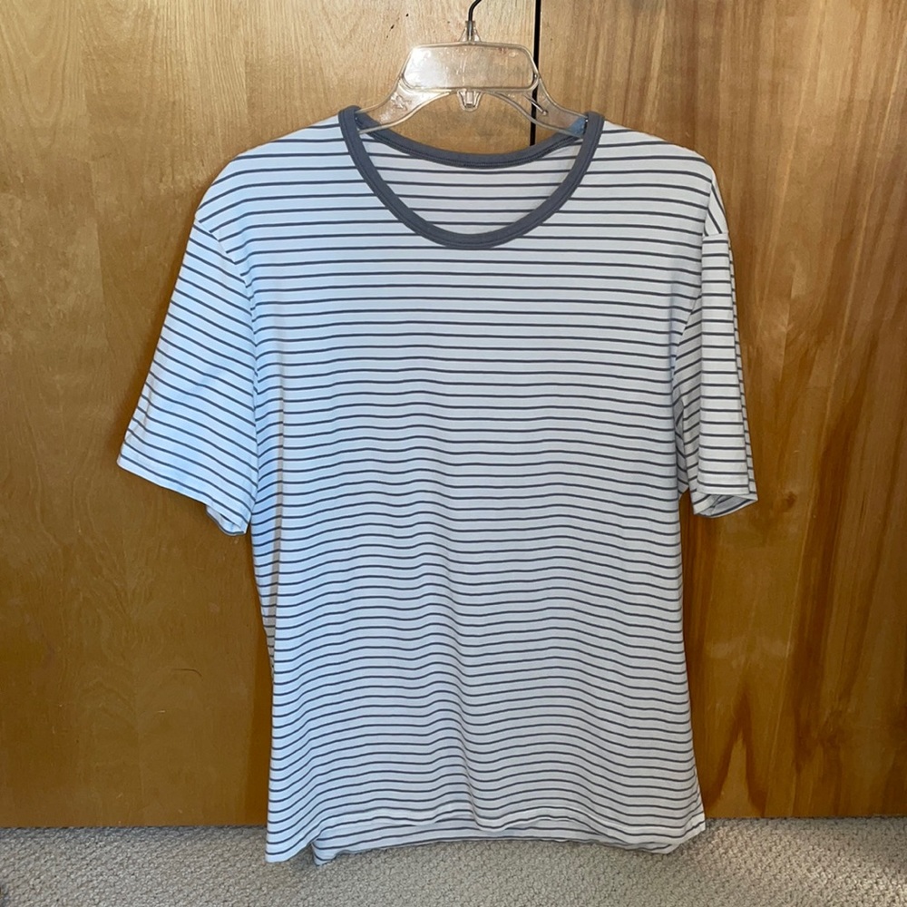 Lululemon casual t-shirt